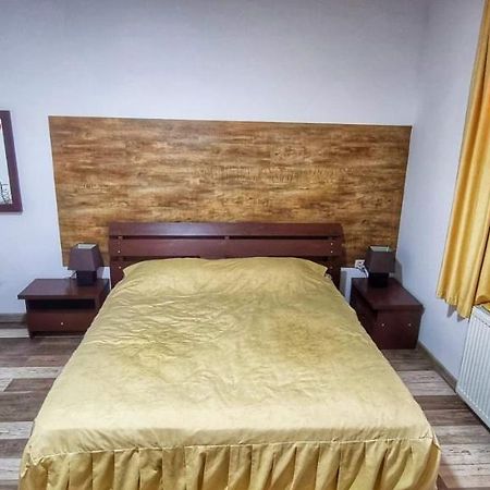 La Nuc O Camera Săcele Екстериор снимка