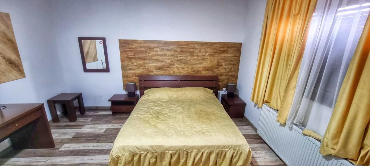 La Nuc O Camera Săcele Екстериор снимка